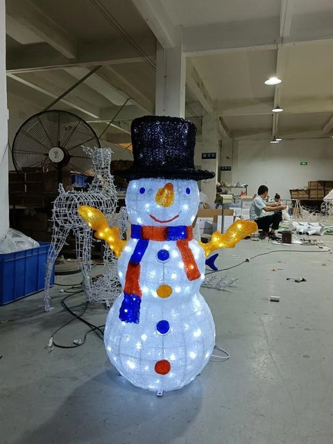 Snowman Christmas decoration light by JKPARKRIDES