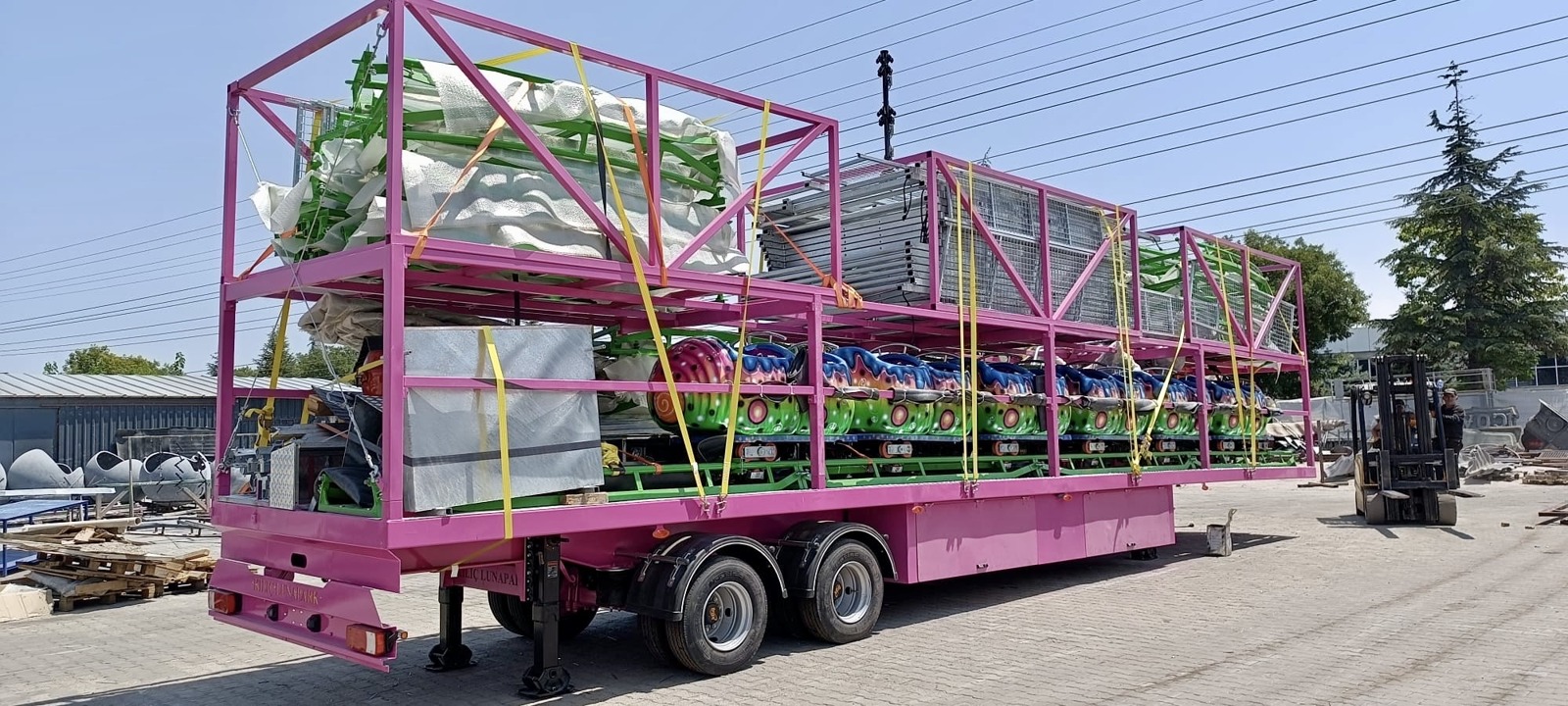 Apple Coaster On Trailer — ride folded or packed for transport