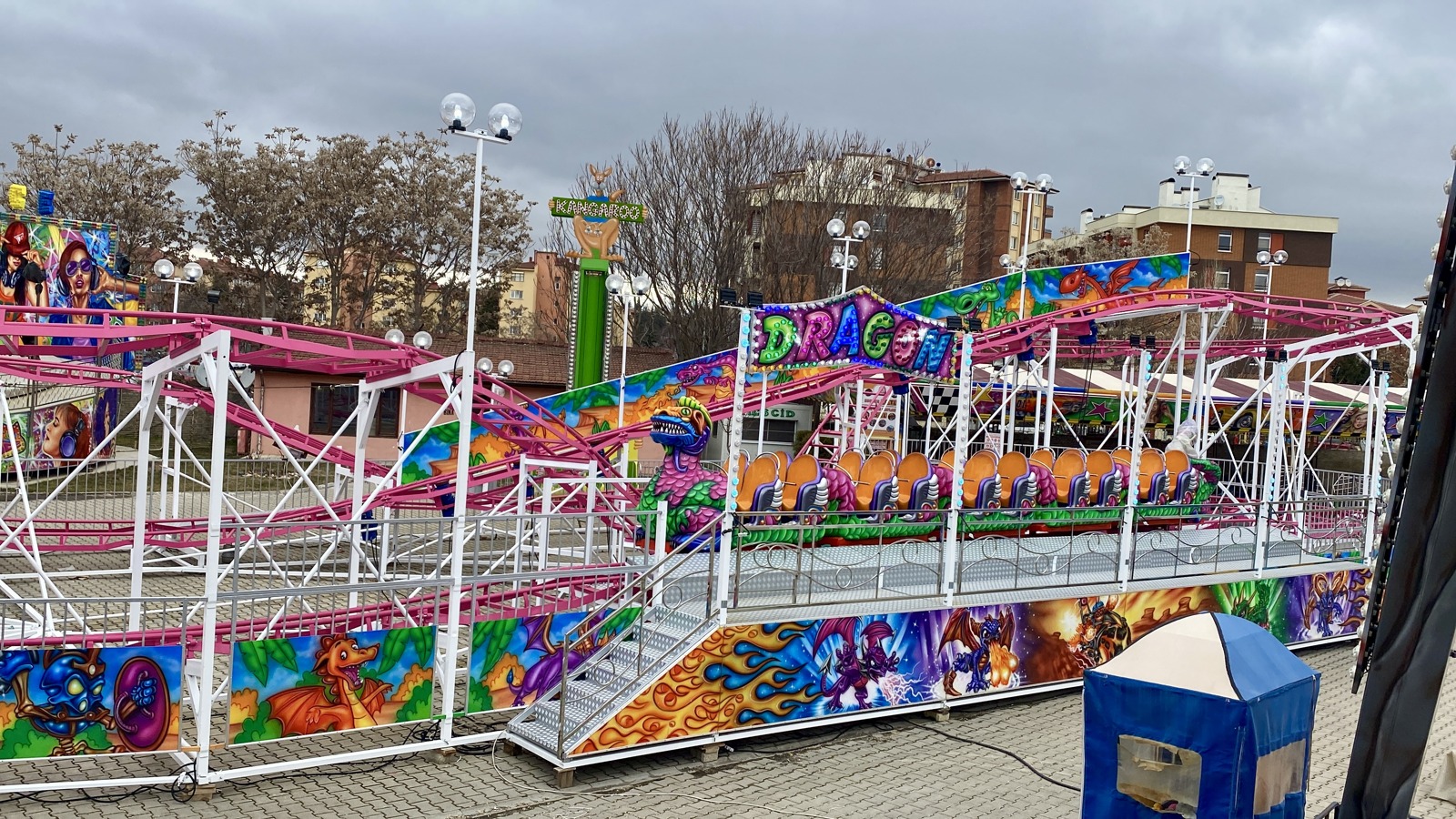 Dragon — additional view of the equipment