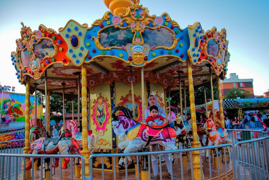 Carousel — additional view of the equipment