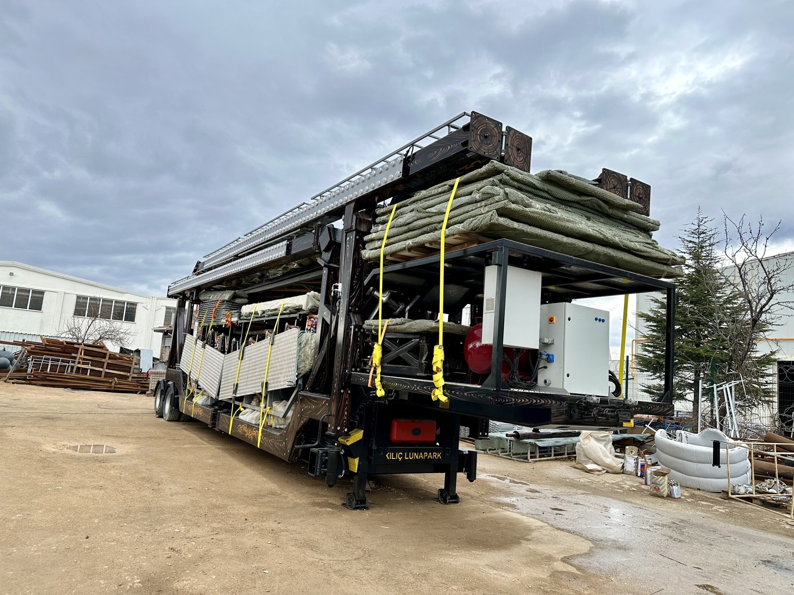 Pirate Ship On Trailer — ride folded or packed for transport