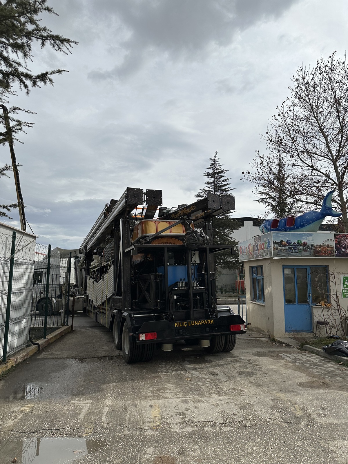 Pirate Ship On Trailer — ride folded or packed for transport