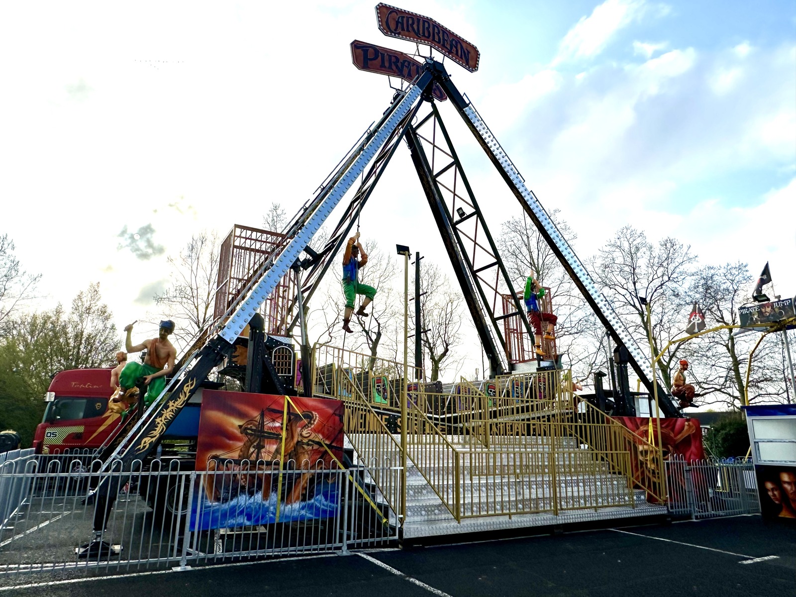 Pirate Ship On Trailer — additional view of the equipment