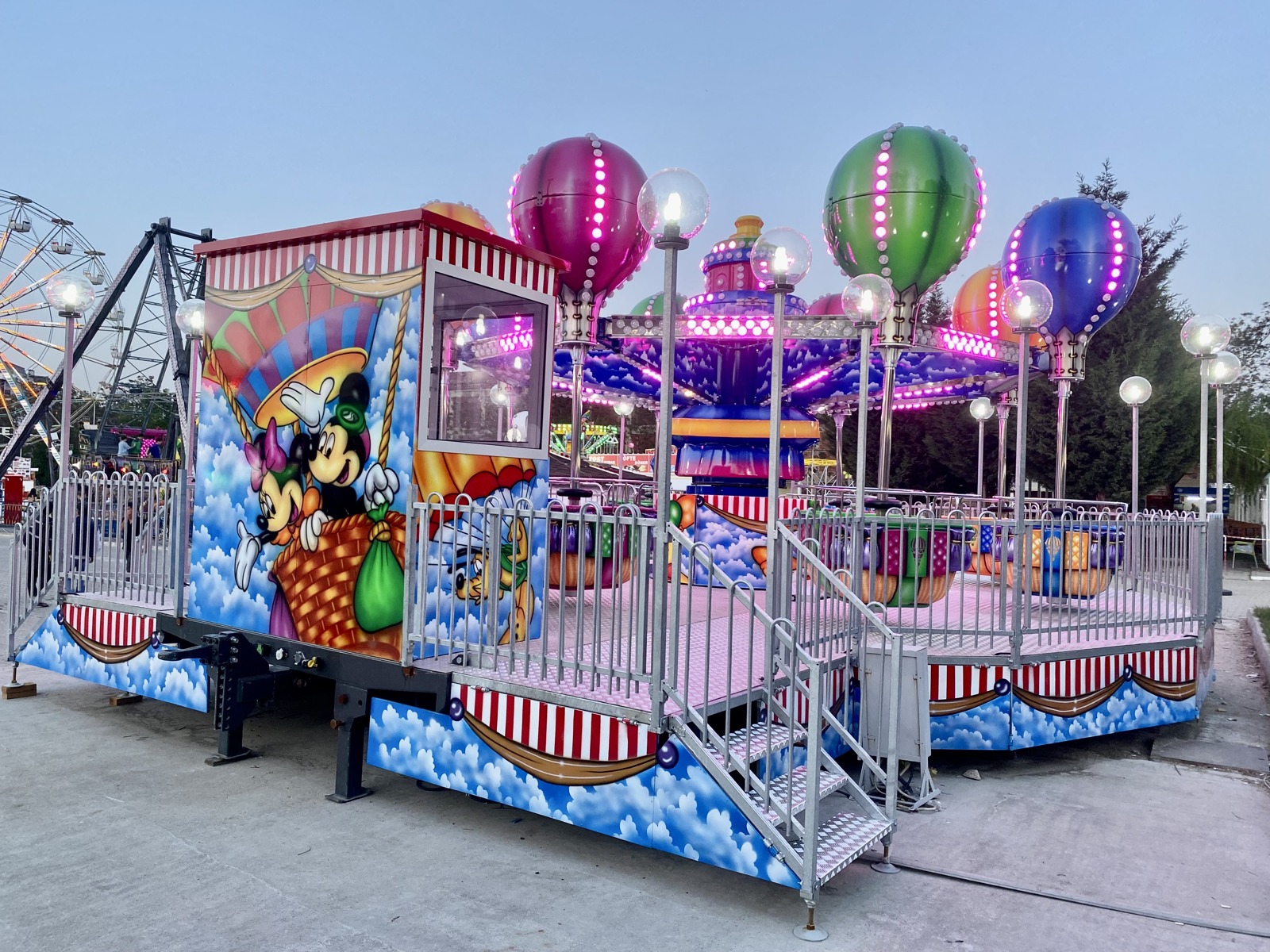 Samba Balloon On Trailer — additional view of the equipment