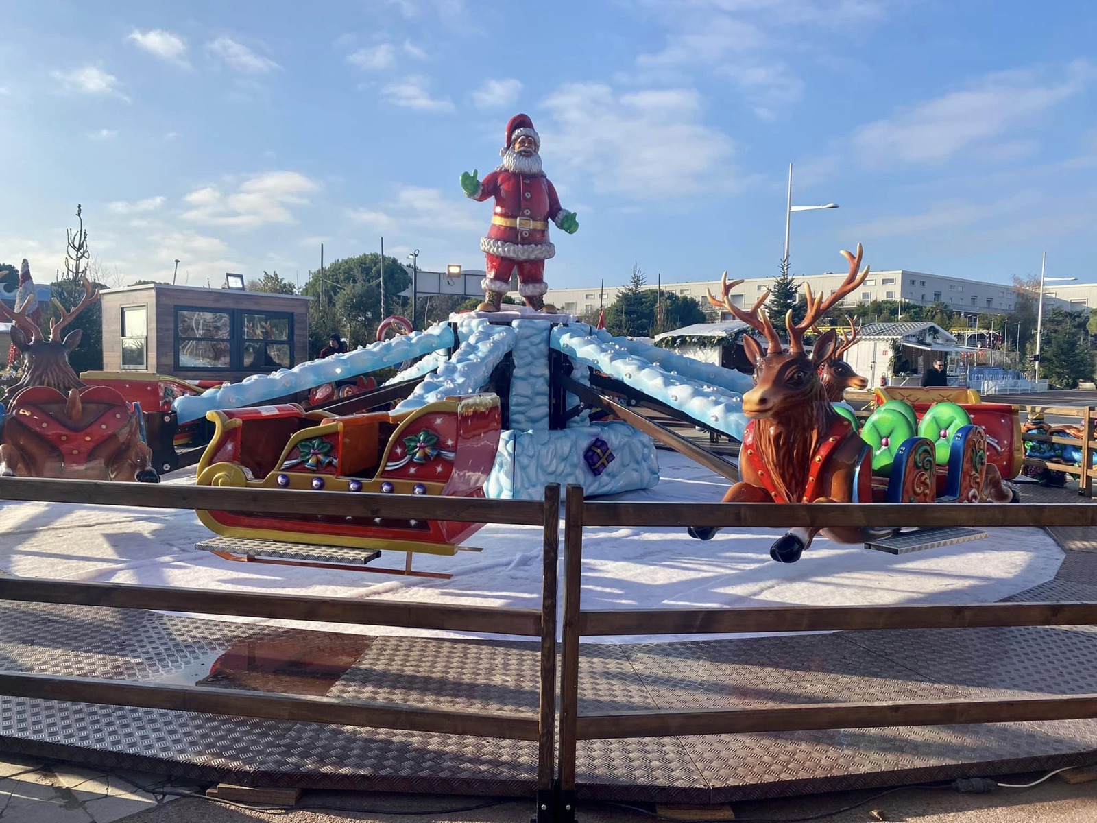Santa Cars — additional view of the equipment