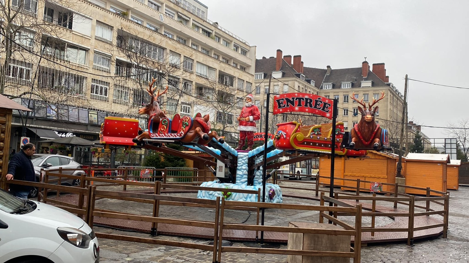 Santa Cars — additional view of the equipment