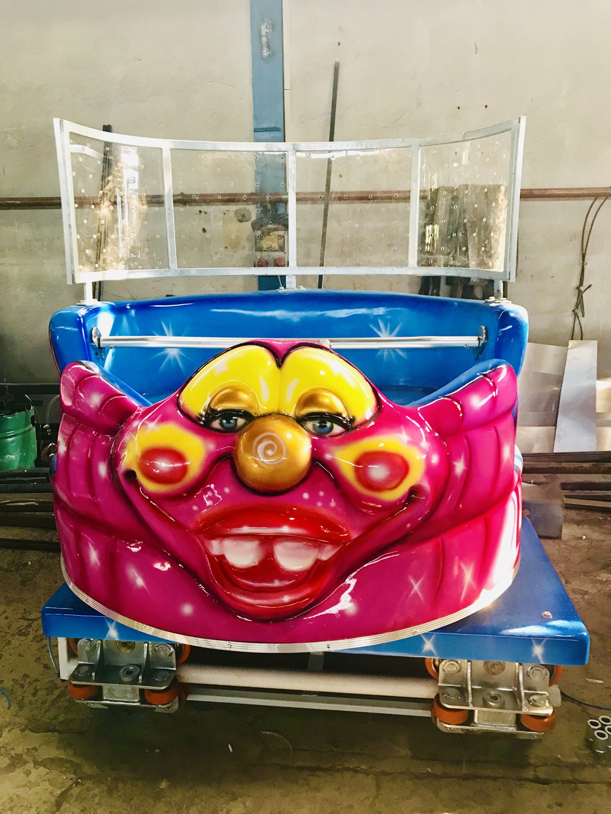 Spin Coaster — seat or equipment detail
