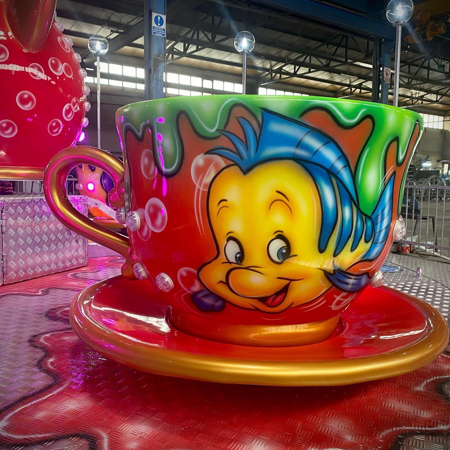 Tea Cup Ride — seat or equipment detail