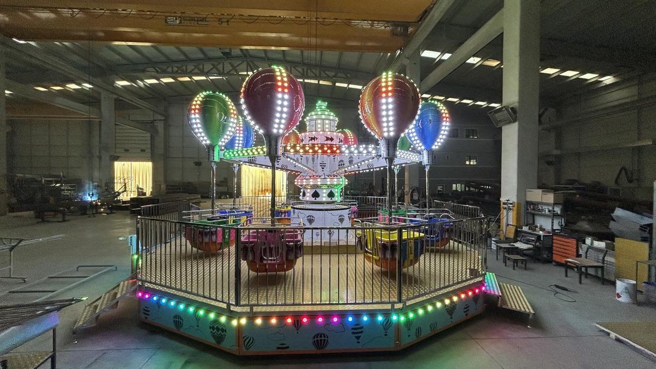 Samba Balloon — fabbrica di palloncini samba all'aperto