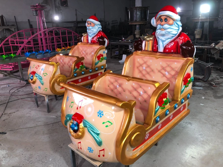 Christmas Train — 14 Seats by JKPARKRIDES