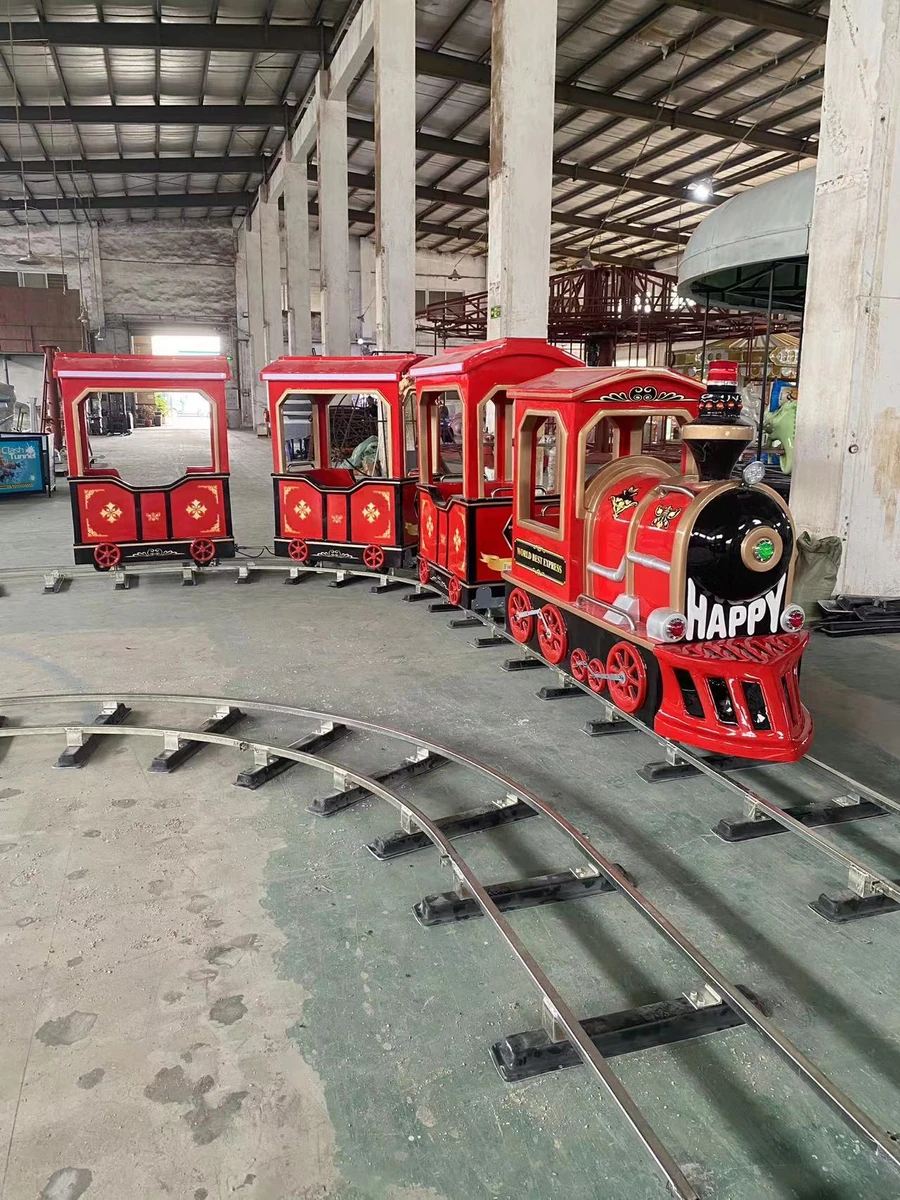 Winter Train 18 Seats by JKPARKRIDES