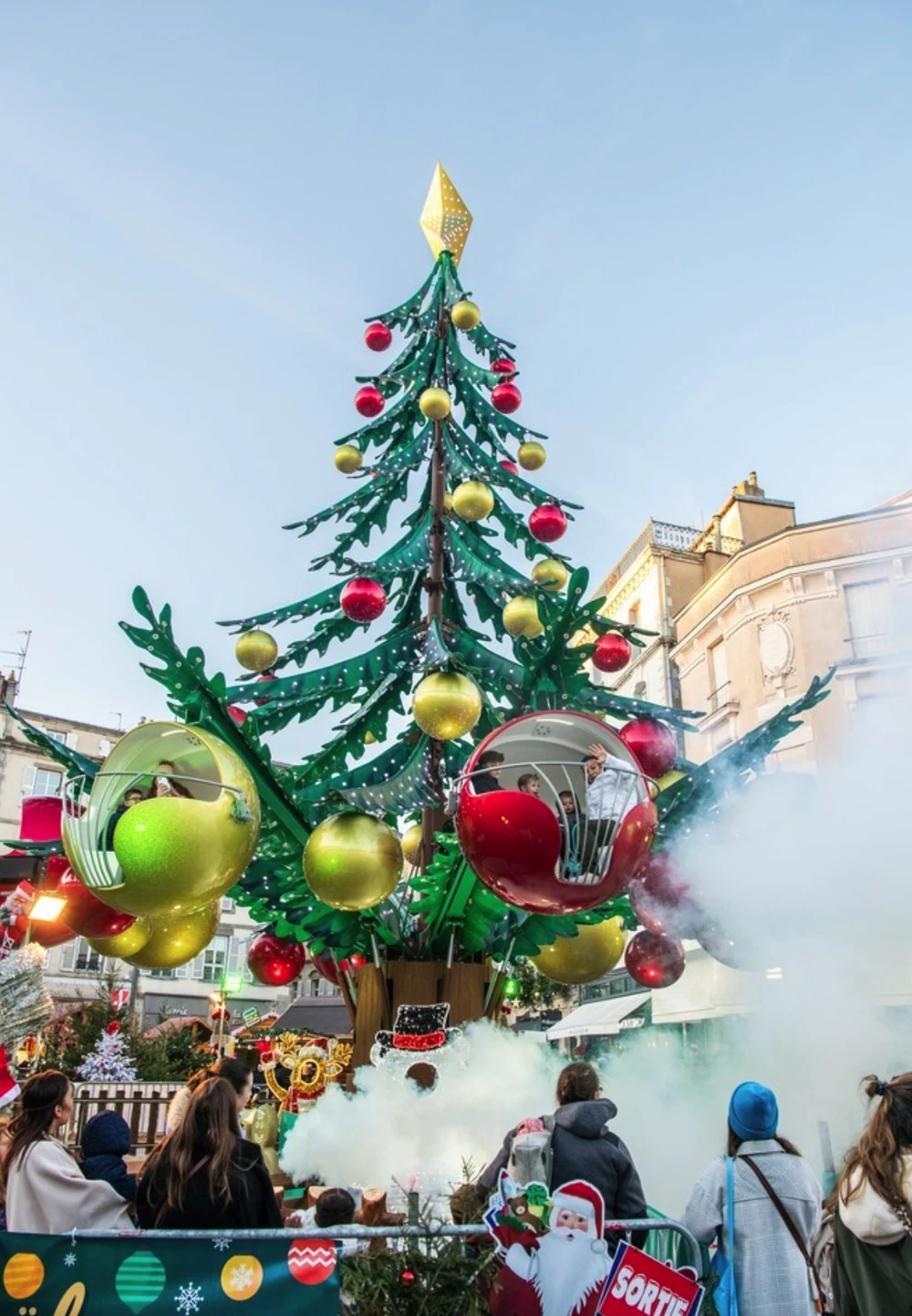La scène de Noël Tree Ride opérationnelle par JKPARKRIDES