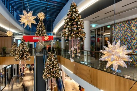 Excluive hanging Tree from the JKPARKRIDES Light Greenery range